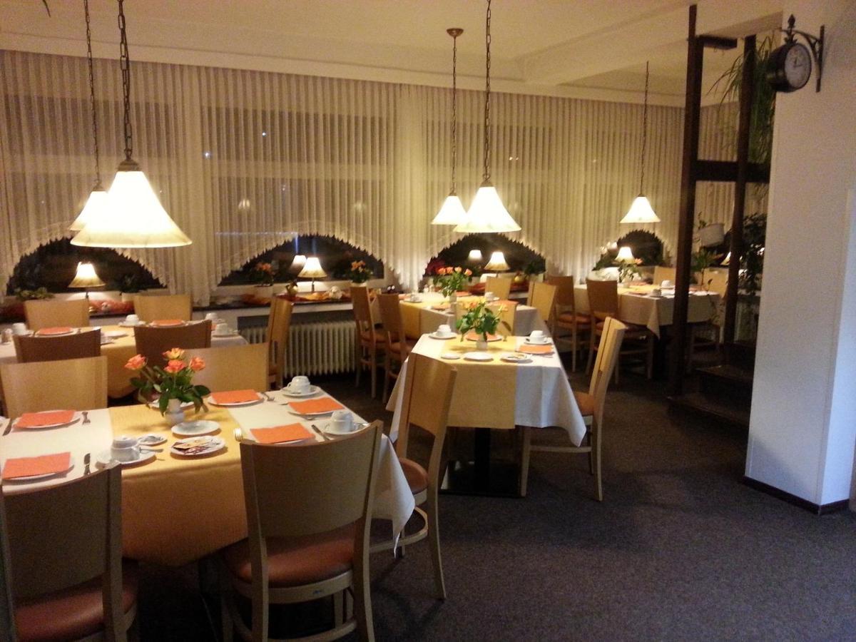 Ems-Hotel Emden Bagian luar foto
